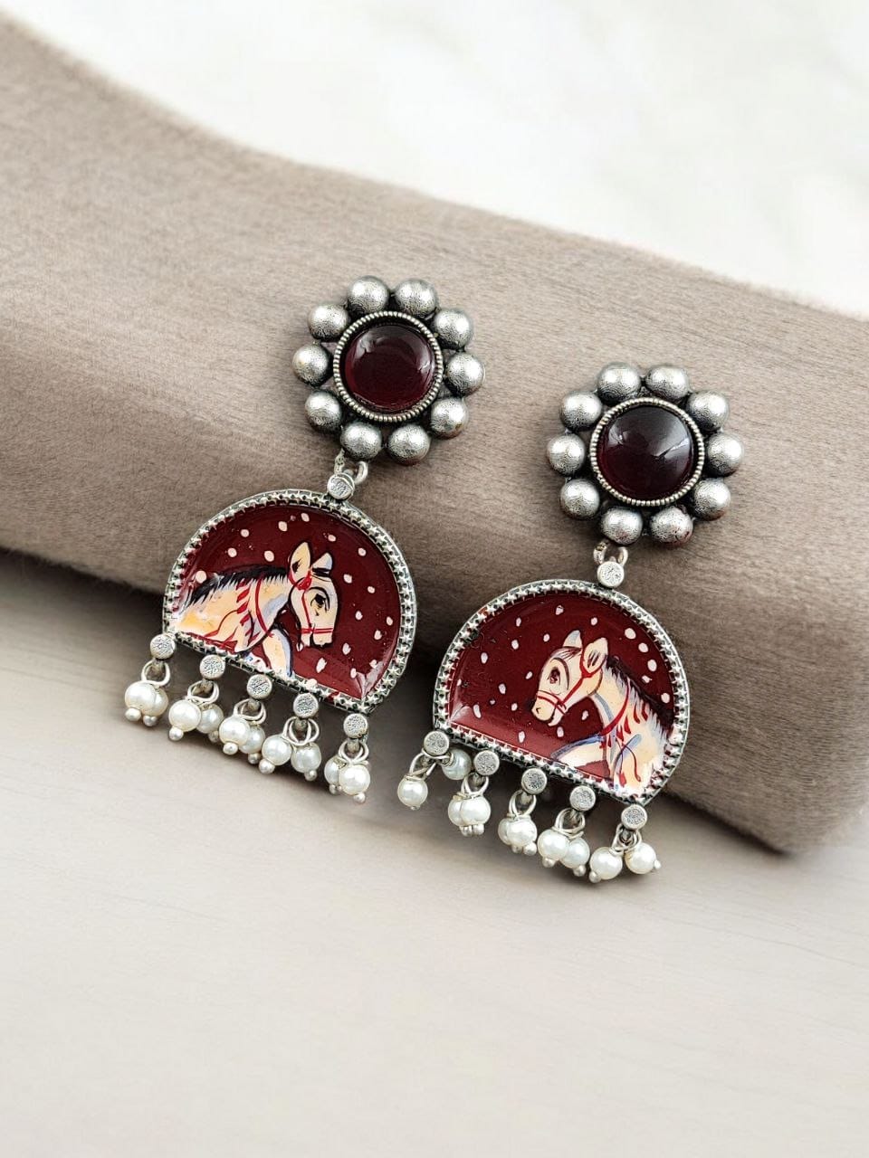 DESIGNER HANDMADE DANGLING EARRING WITH MONALISA STONE