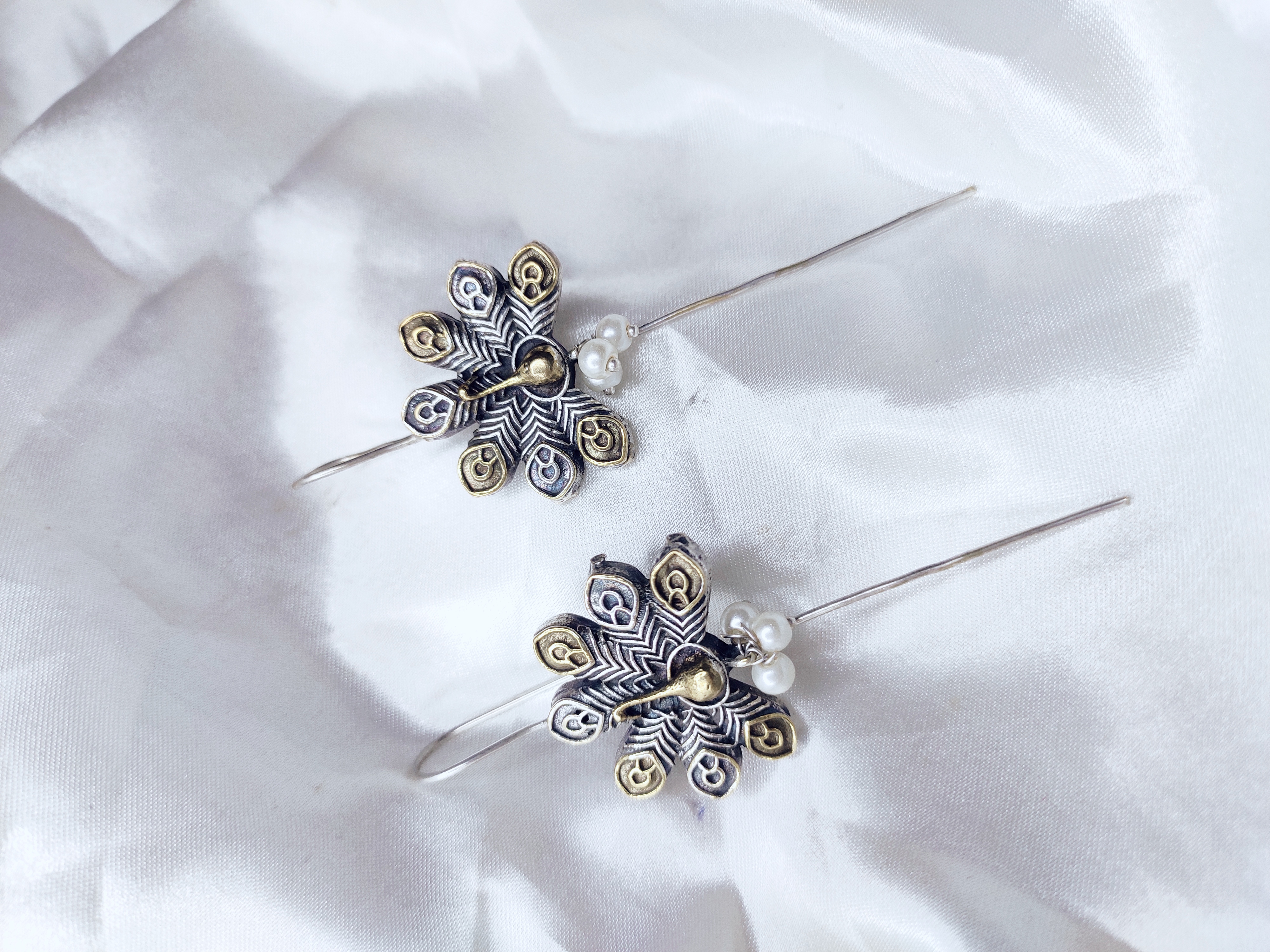 Bugadi Ear Cuff